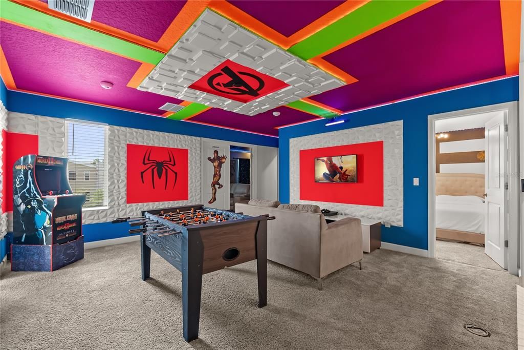 合同活跃: $855,000 (9 贝兹, 5 浴室, 4289 平方英尺)