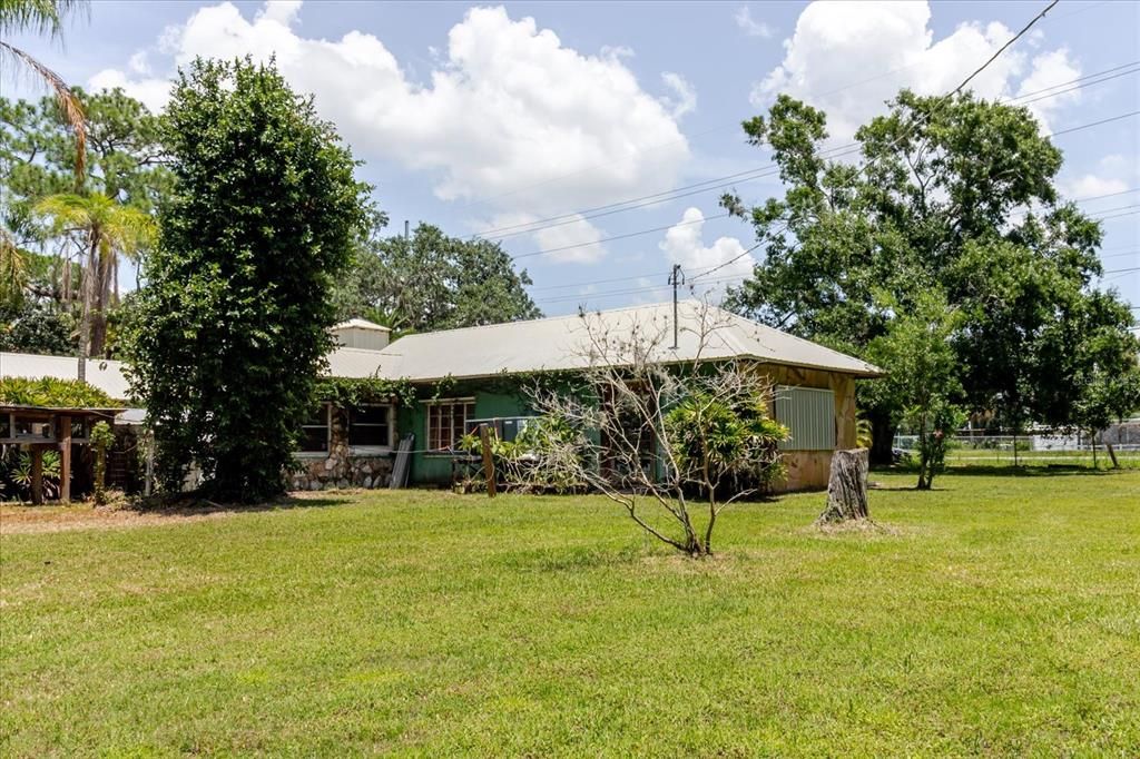 For Sale: $740,000 (3 beds, 3 baths, 2244 Square Feet)