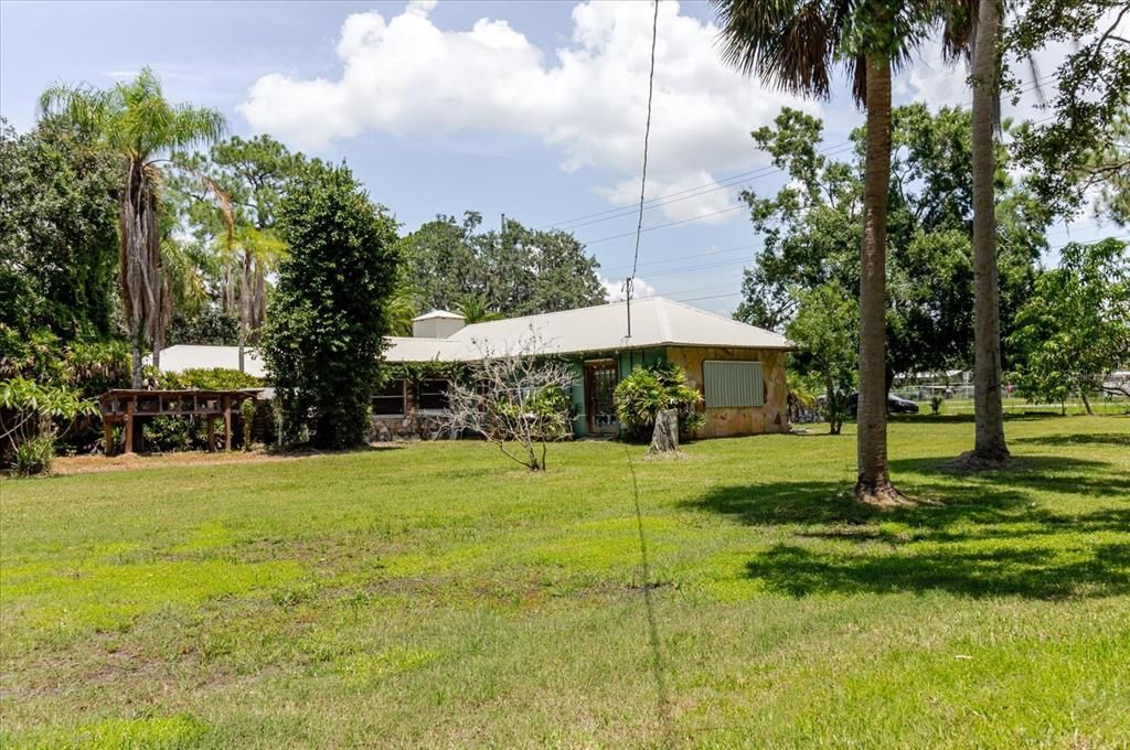 For Sale: $740,000 (3 beds, 3 baths, 2244 Square Feet)