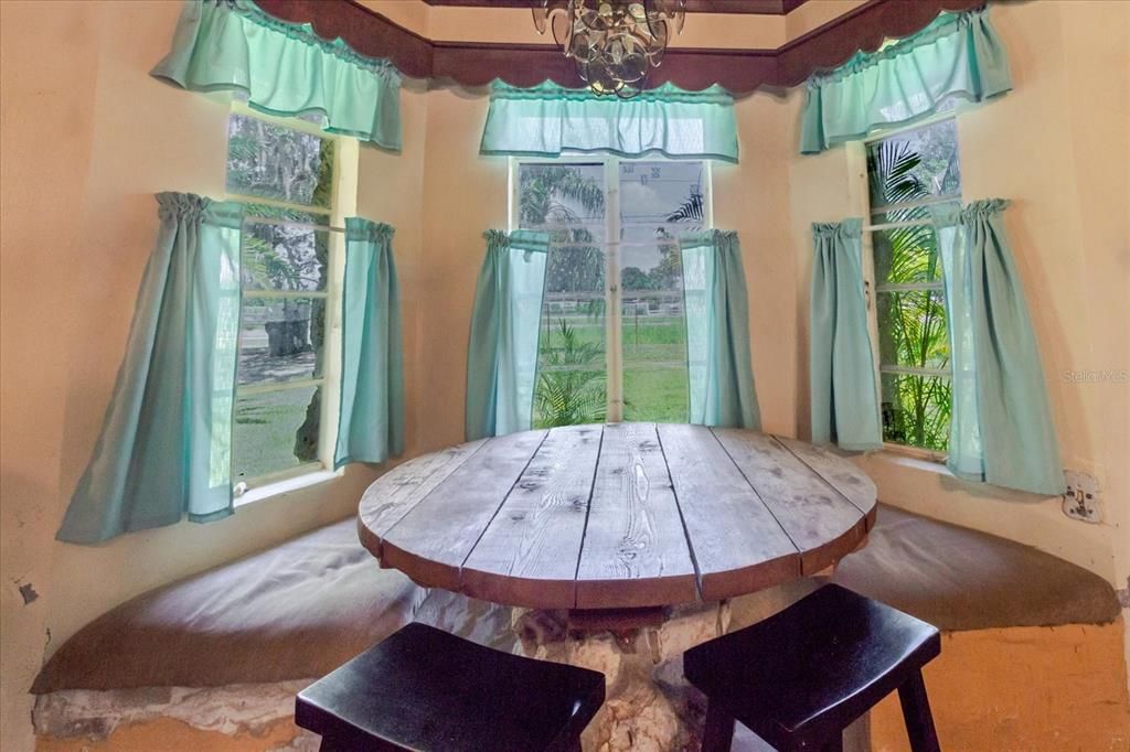 For Sale: $740,000 (3 beds, 3 baths, 2244 Square Feet)