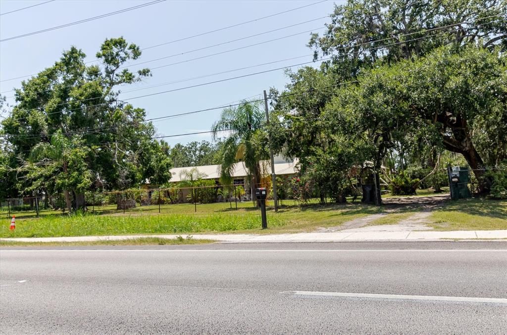 For Sale: $740,000 (3 beds, 3 baths, 2244 Square Feet)