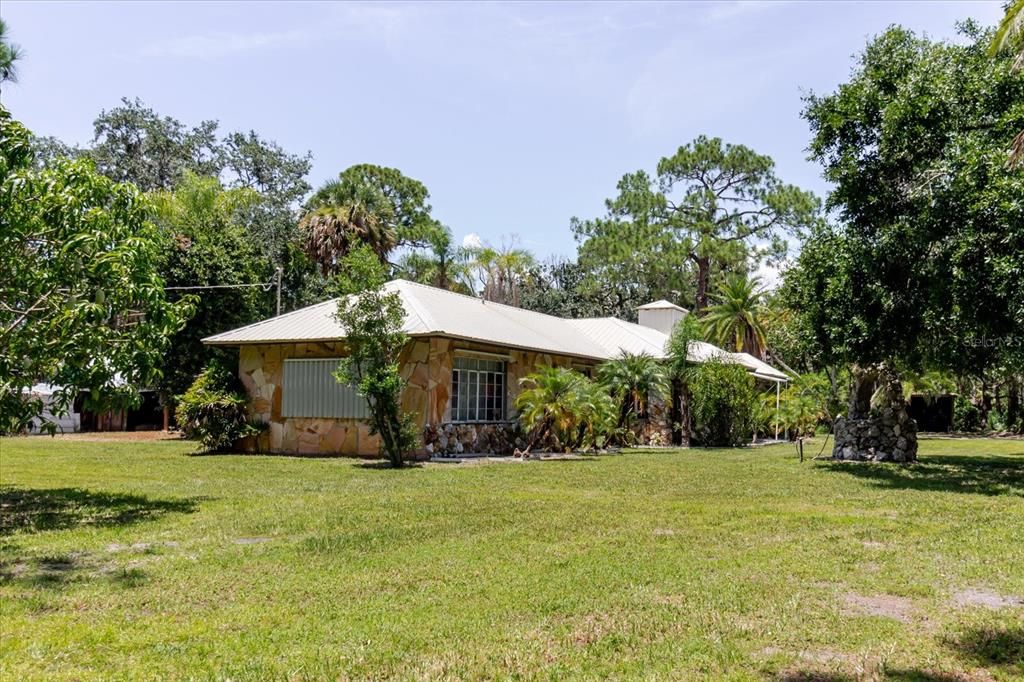For Sale: $740,000 (3 beds, 3 baths, 2244 Square Feet)