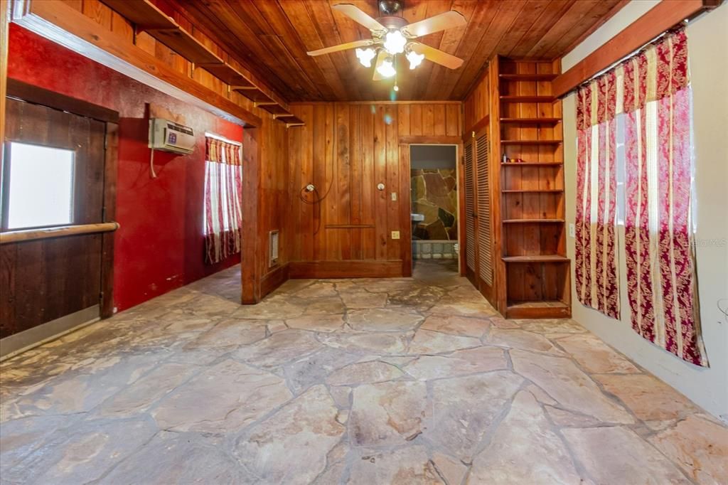 For Sale: $740,000 (3 beds, 3 baths, 2244 Square Feet)