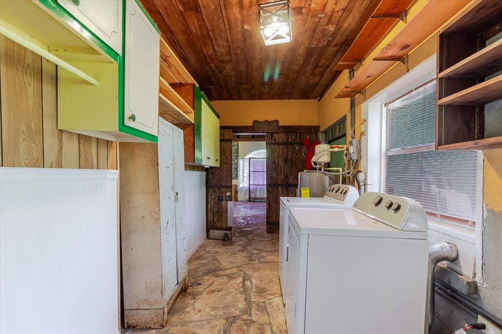 For Sale: $740,000 (3 beds, 3 baths, 2244 Square Feet)