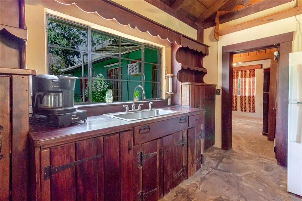 For Sale: $740,000 (3 beds, 3 baths, 2244 Square Feet)