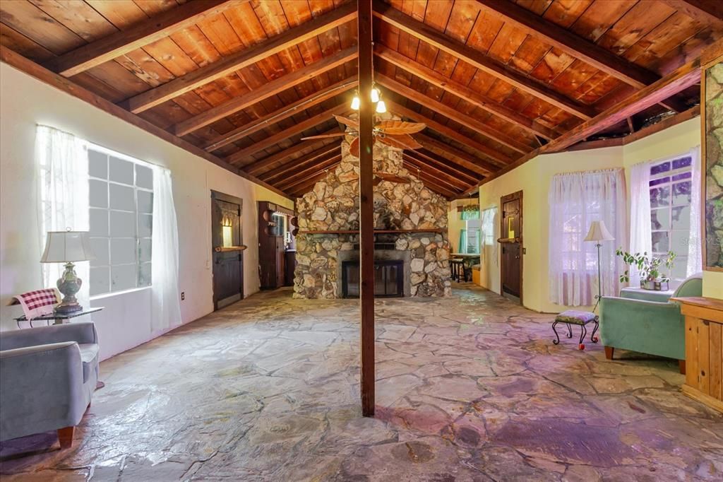 For Sale: $740,000 (3 beds, 3 baths, 2244 Square Feet)