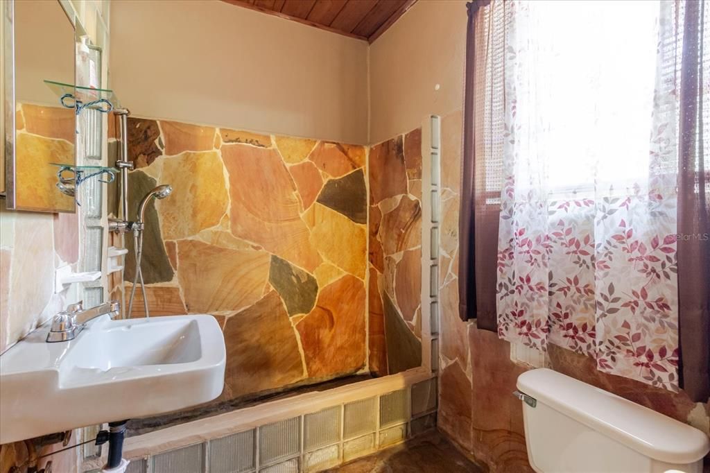 For Sale: $740,000 (3 beds, 3 baths, 2244 Square Feet)