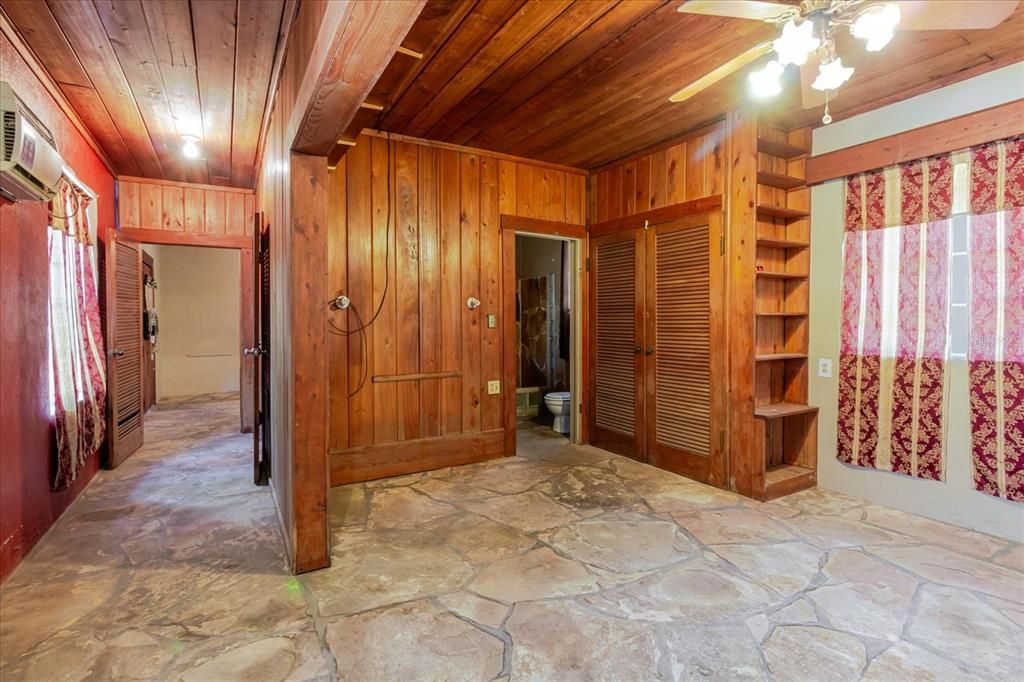 For Sale: $740,000 (3 beds, 3 baths, 2244 Square Feet)