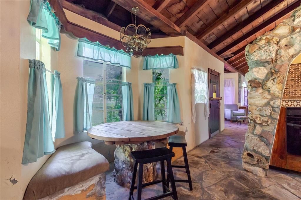 For Sale: $740,000 (3 beds, 3 baths, 2244 Square Feet)