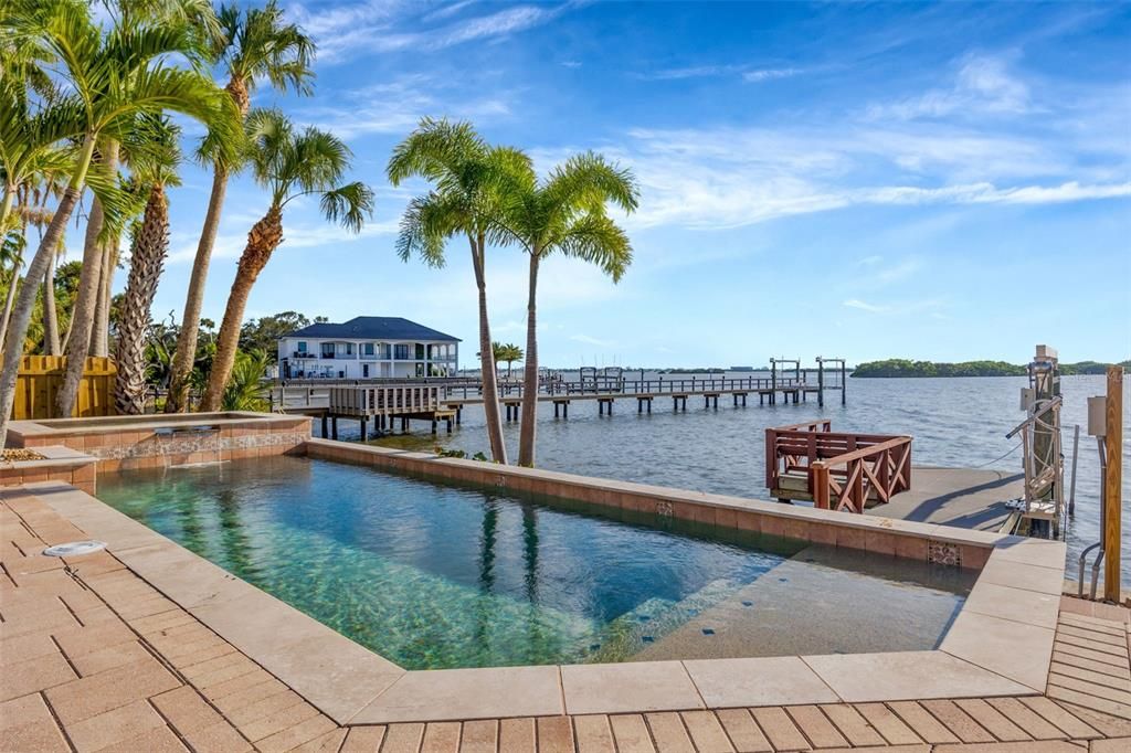 For Sale: $2,399,000 (3 beds, 3 baths, 2888 Square Feet)