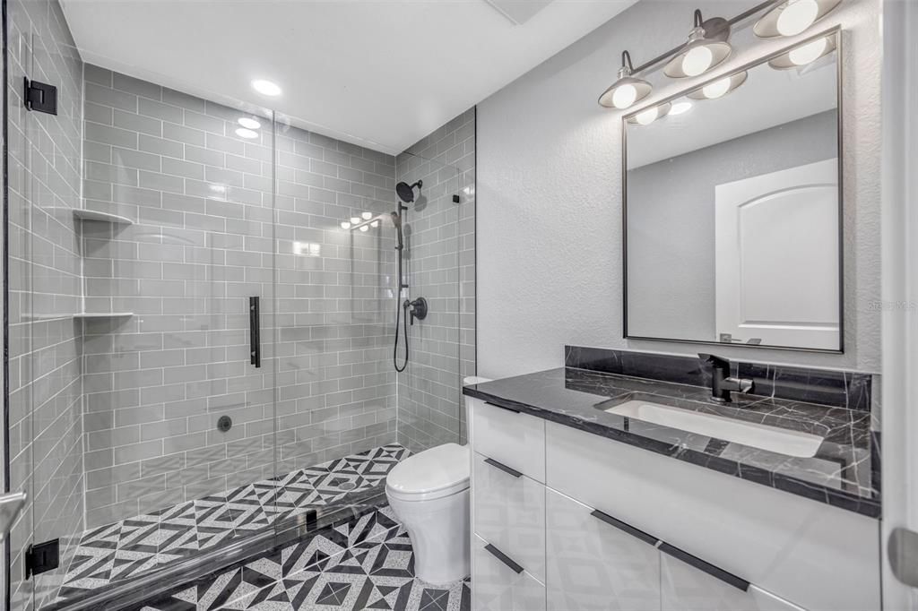 For Sale: $2,399,000 (3 beds, 3 baths, 2888 Square Feet)