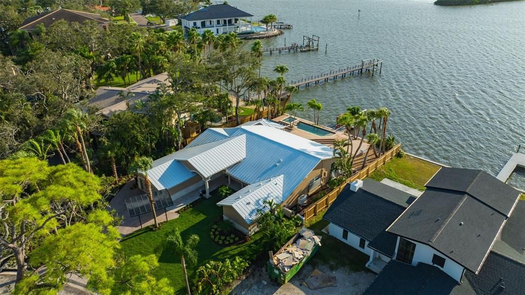 For Sale: $2,399,000 (3 beds, 3 baths, 2888 Square Feet)