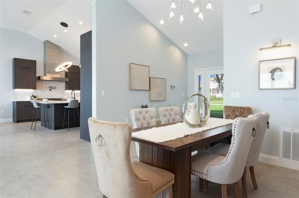 For Sale: $2,399,000 (3 beds, 3 baths, 2888 Square Feet)