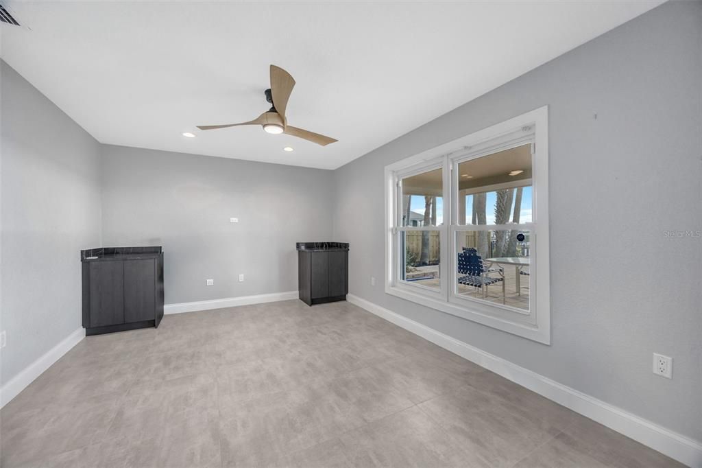 For Sale: $2,399,000 (3 beds, 3 baths, 2888 Square Feet)