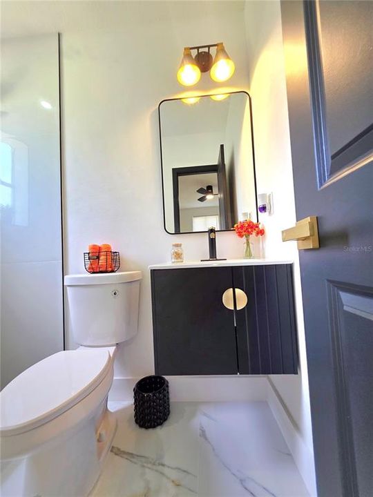 Active With Contract: $459,900 (4 beds, 2 baths, 1670 Square Feet)