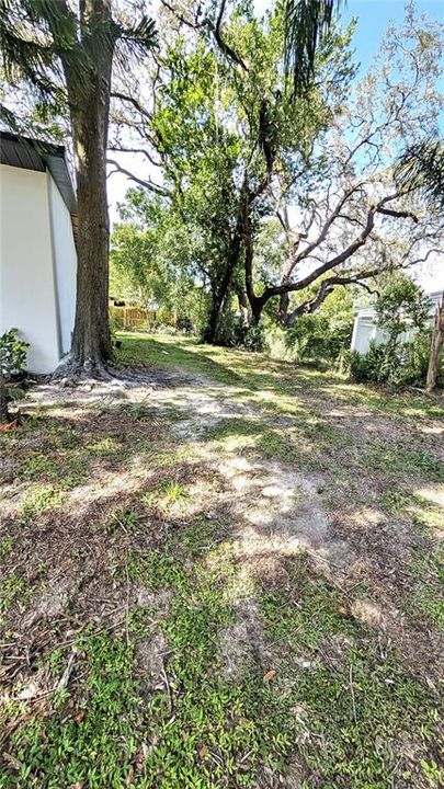 Active With Contract: $459,900 (4 beds, 2 baths, 1670 Square Feet)