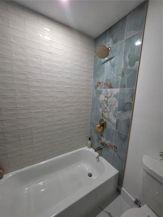 Active With Contract: $459,900 (4 beds, 2 baths, 1670 Square Feet)