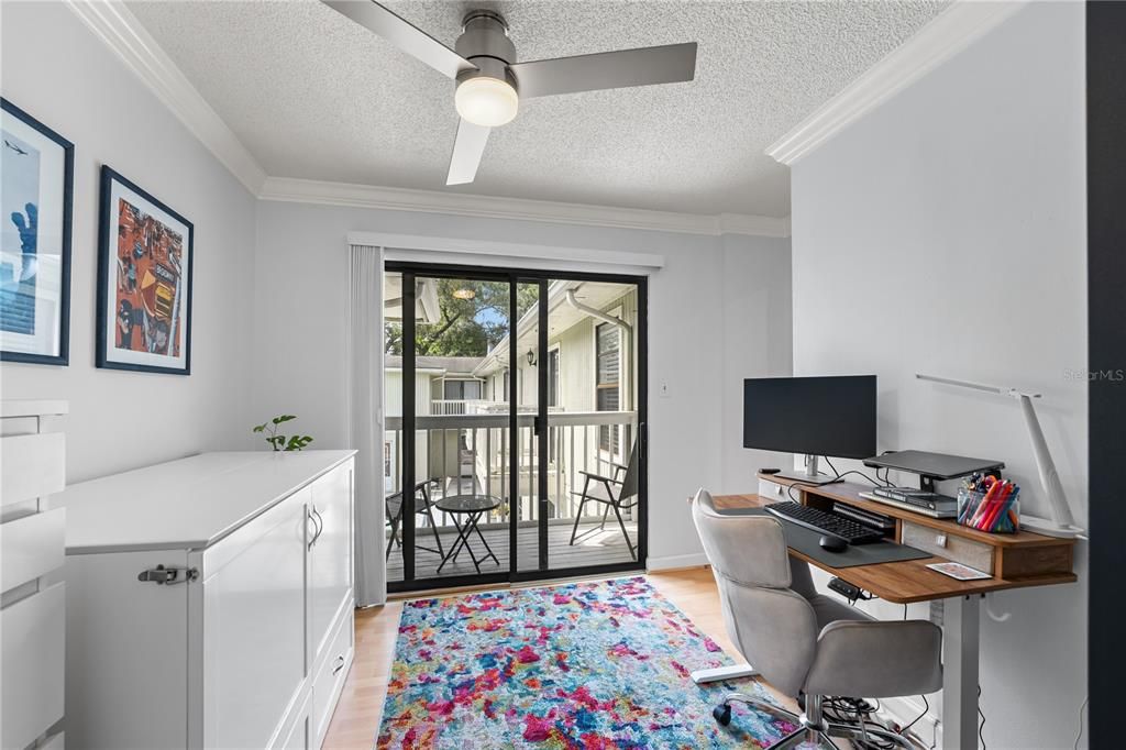 For Sale: $289,900 (2 beds, 1 baths, 1016 Square Feet)