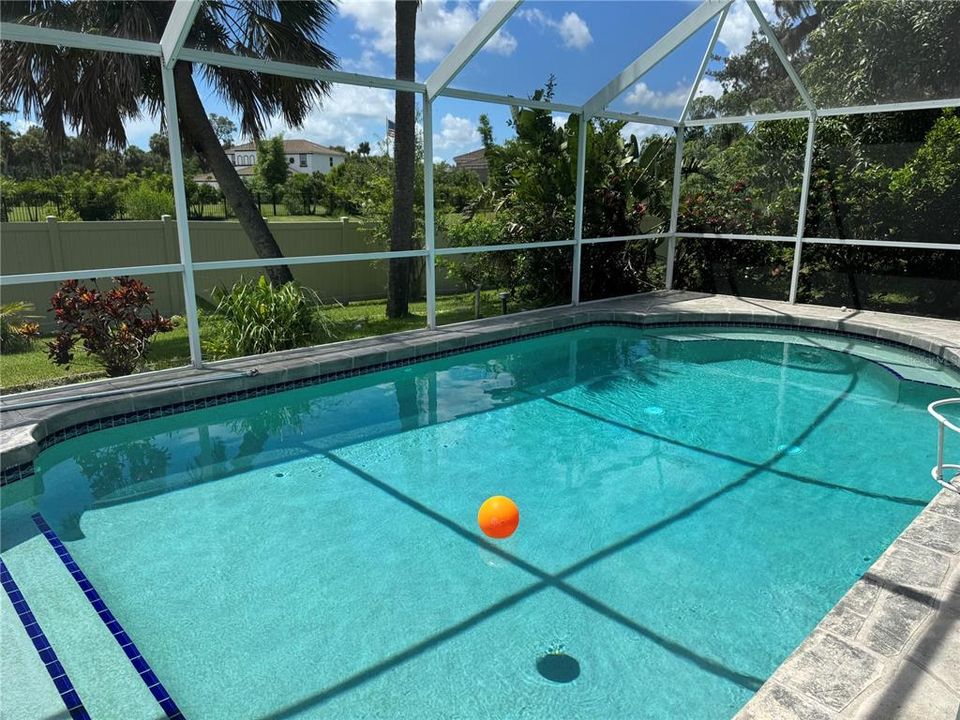 En Venta: $474,500 (3 camas, 3 baños, 2269 Pies cuadrados)