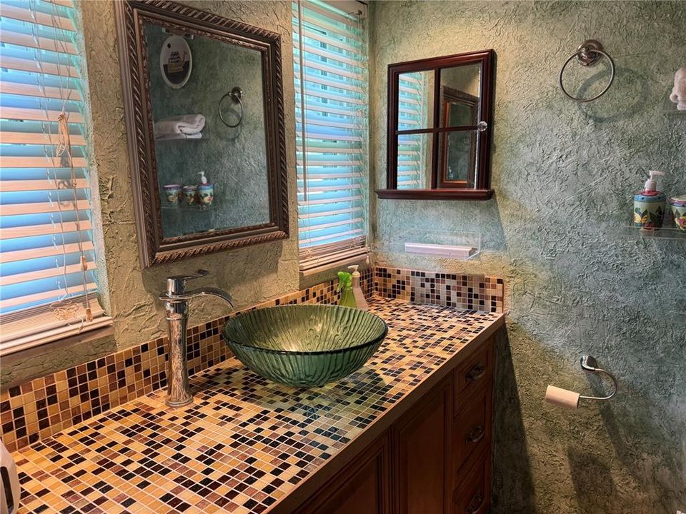 En Venta: $474,500 (3 camas, 3 baños, 2269 Pies cuadrados)