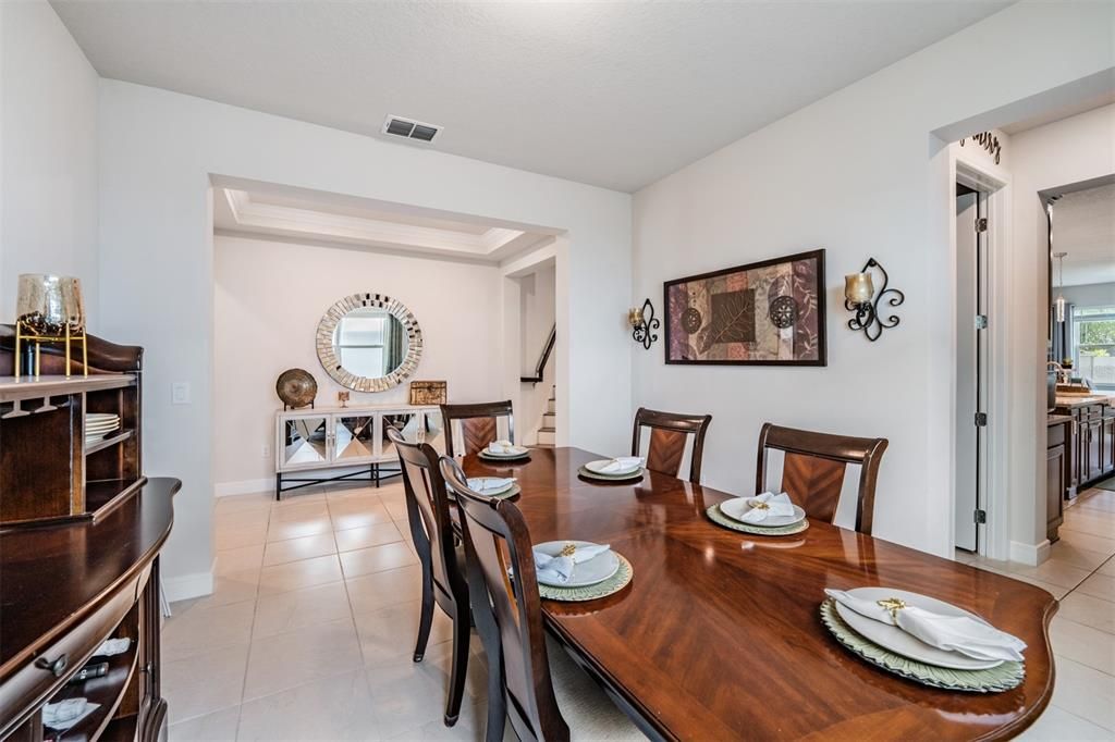 待售: $815,000 (5 贝兹, 4 浴室, 4553 平方英尺)