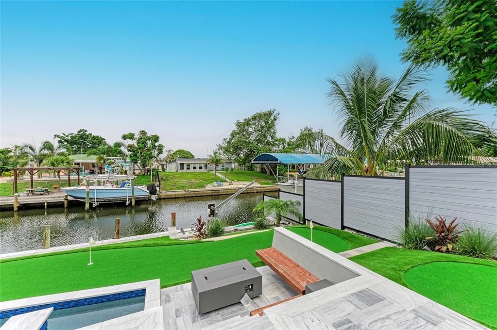 En Venta: $1,495,000 (5 camas, 3 baños, 2500 Pies cuadrados)