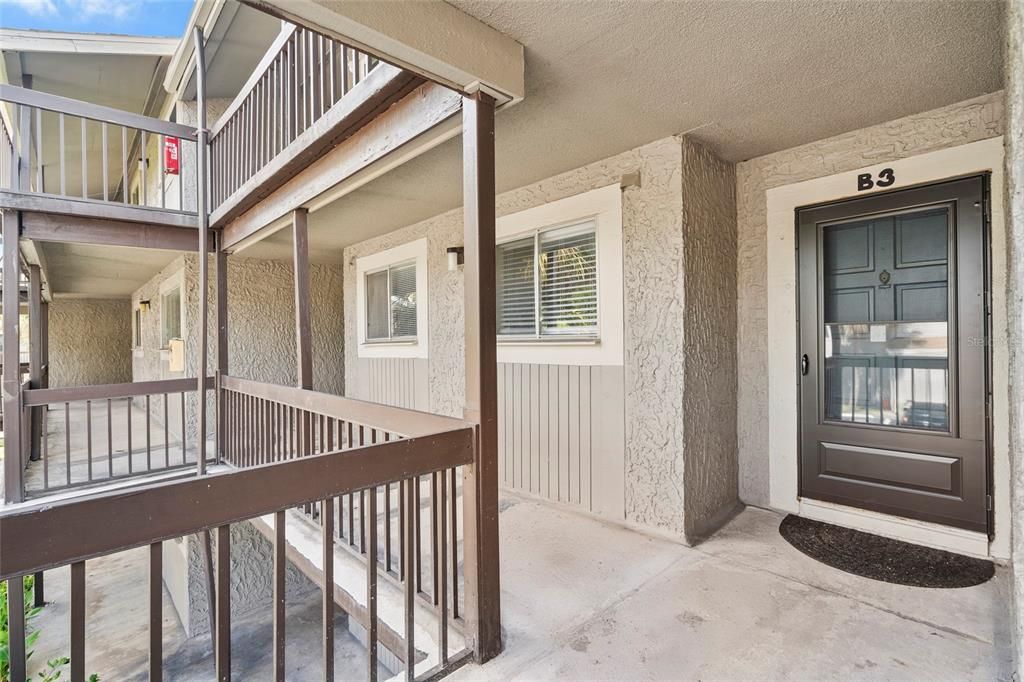 For Sale: $139,000 (2 beds, 2 baths, 1068 Square Feet)