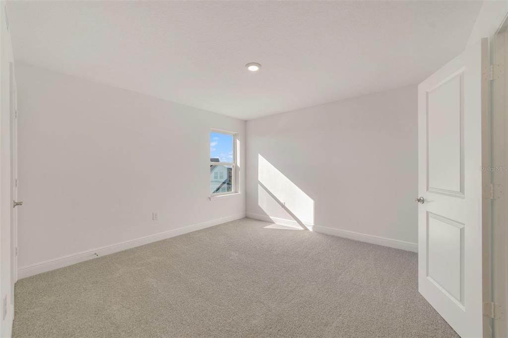 En Venta: $699,990 (4 camas, 3 baños, 3611 Pies cuadrados)
