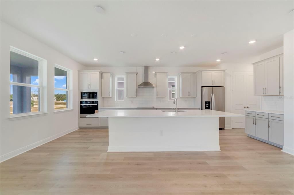 En Venta: $699,990 (4 camas, 3 baños, 3611 Pies cuadrados)