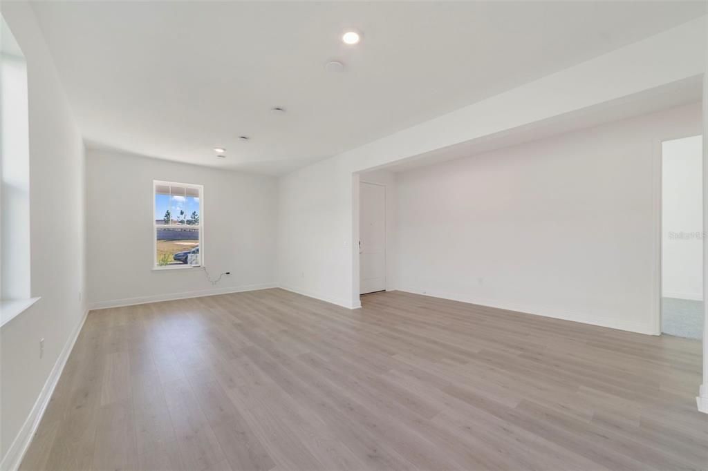 En Venta: $699,990 (4 camas, 3 baños, 3611 Pies cuadrados)