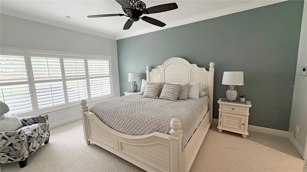 合同活跃: $430,000 (2 贝兹, 2 浴室, 1892 平方英尺)