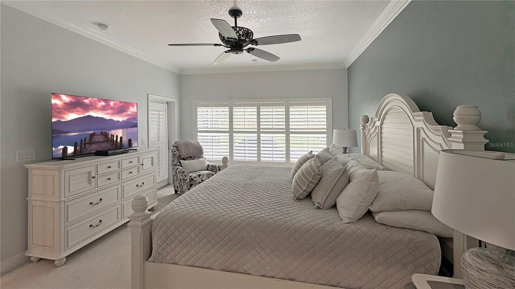 合同活跃: $430,000 (2 贝兹, 2 浴室, 1892 平方英尺)