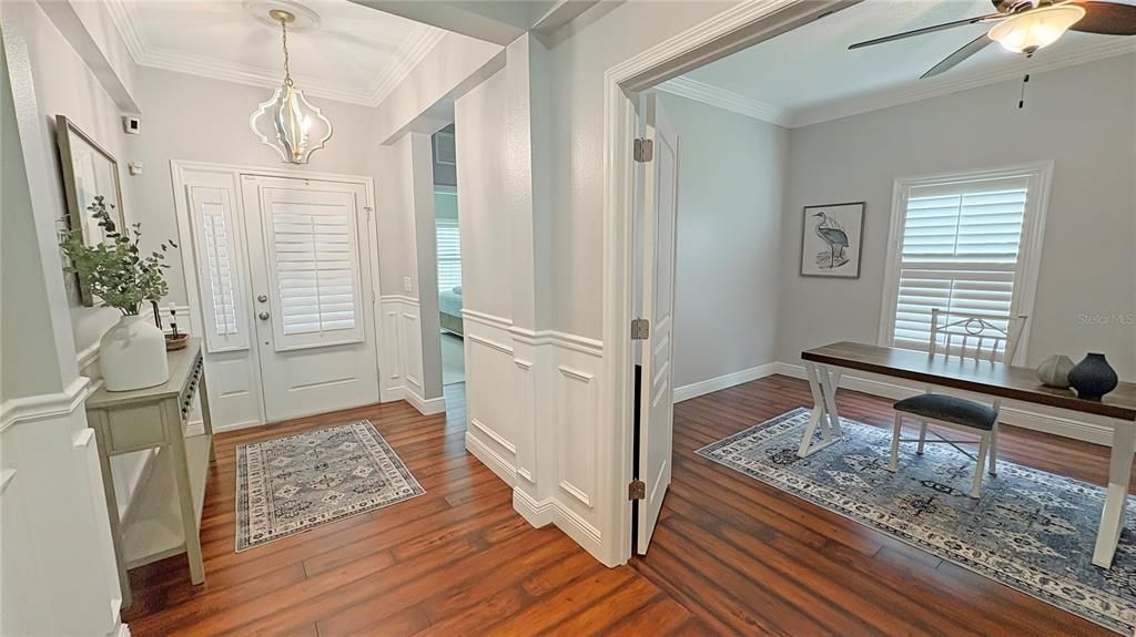 合同活跃: $430,000 (2 贝兹, 2 浴室, 1892 平方英尺)