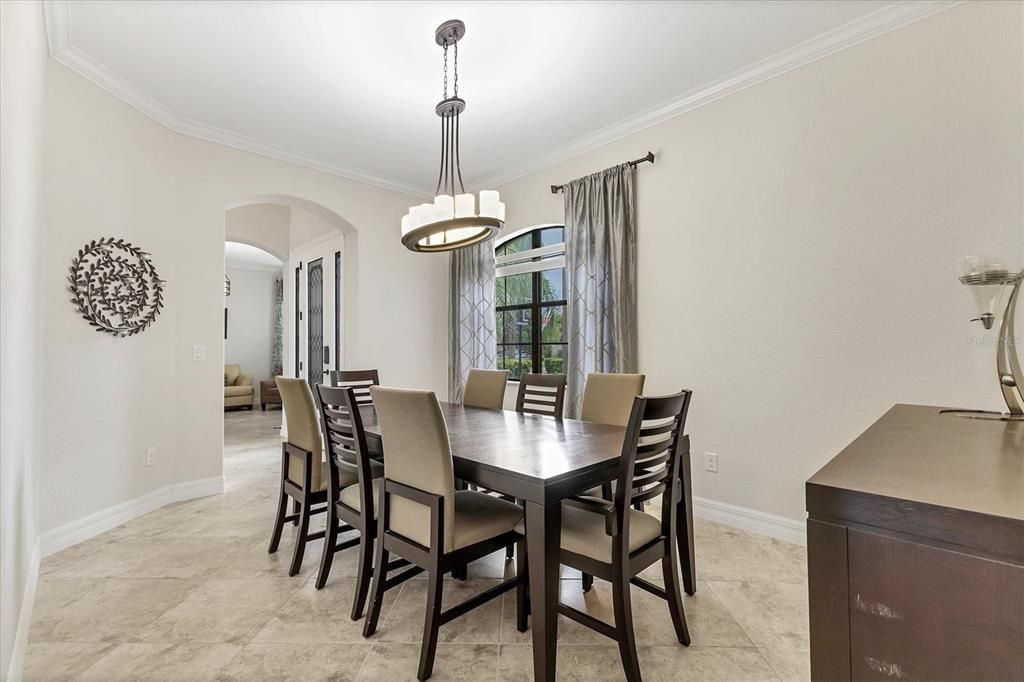 Active With Contract: $899,900 (6 beds, 4 baths, 3832 Square Feet)