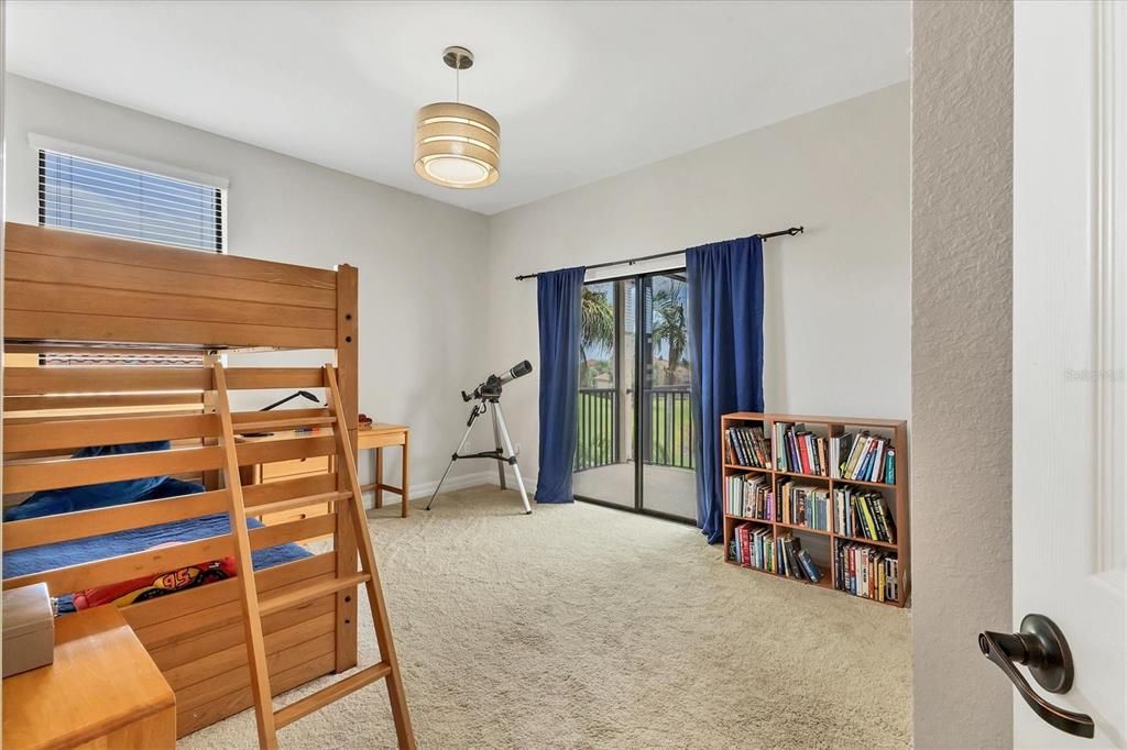 Active With Contract: $899,900 (6 beds, 4 baths, 3832 Square Feet)