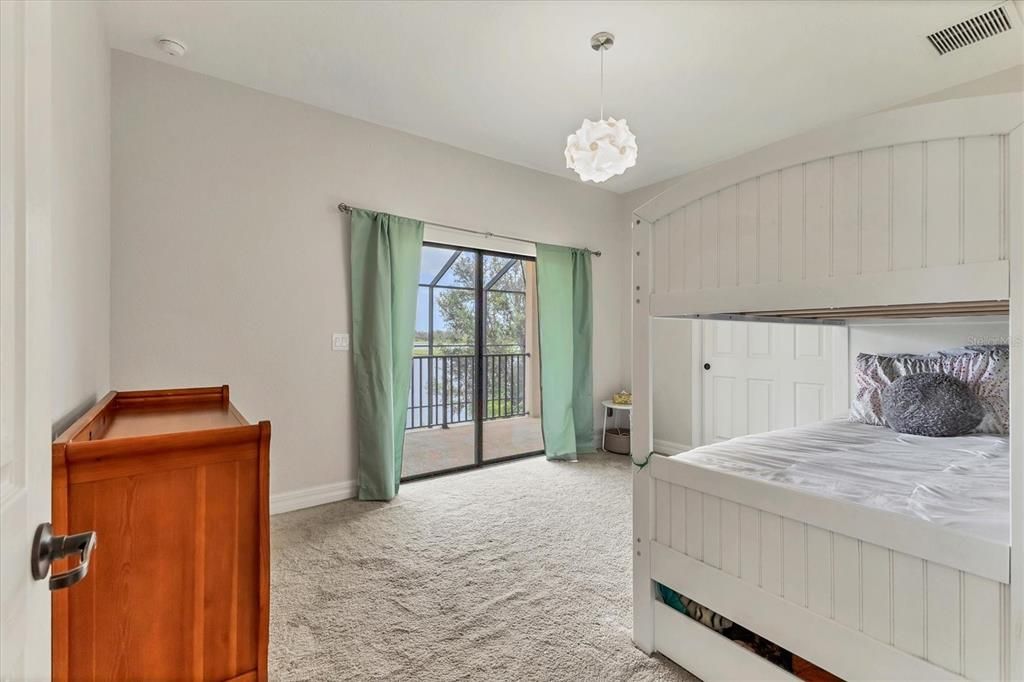 Active With Contract: $899,900 (6 beds, 4 baths, 3832 Square Feet)