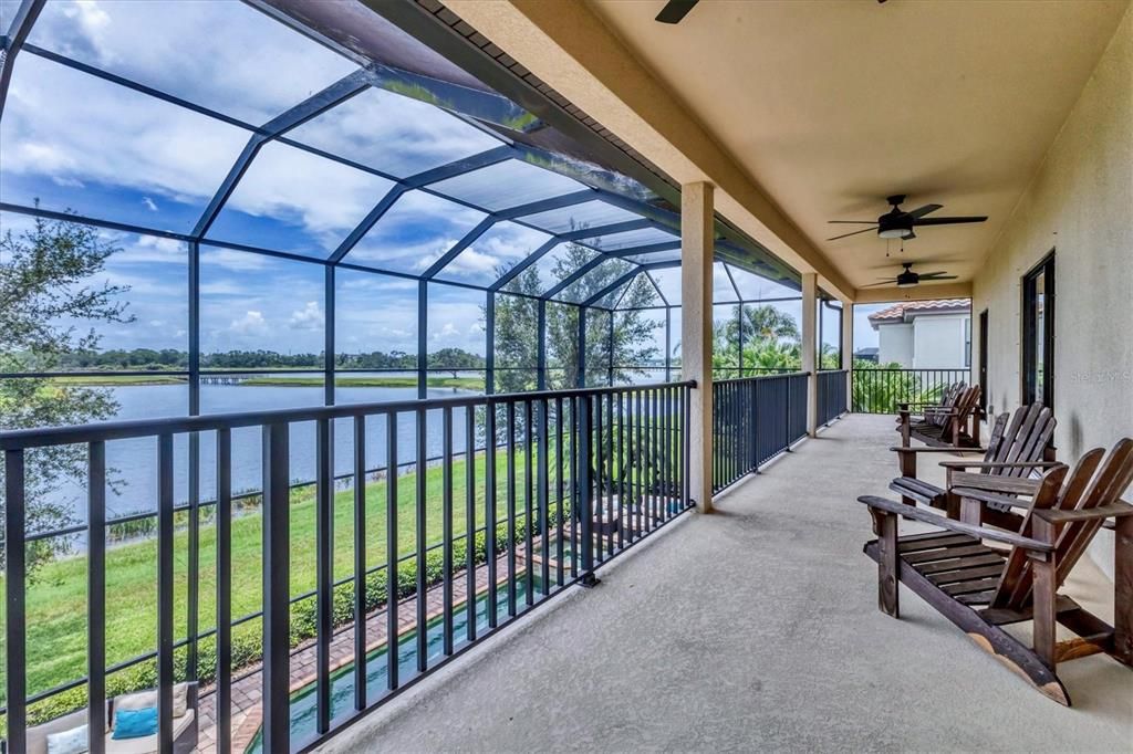 Active With Contract: $899,900 (6 beds, 4 baths, 3832 Square Feet)