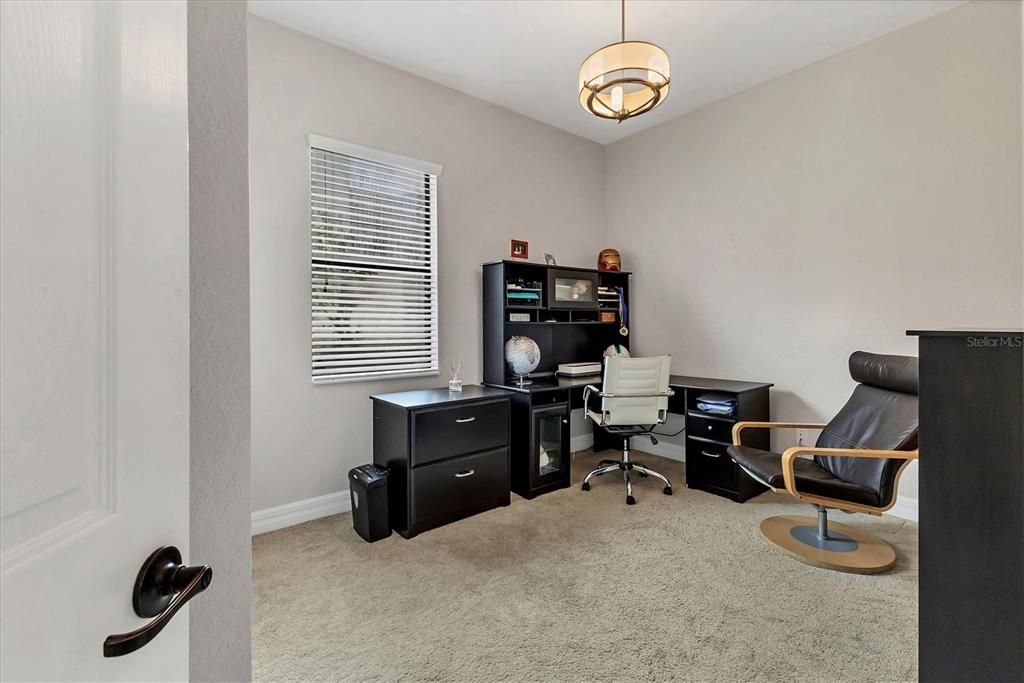 Active With Contract: $899,900 (6 beds, 4 baths, 3832 Square Feet)