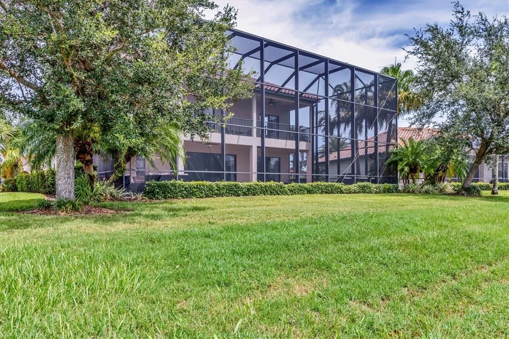 Active With Contract: $899,900 (6 beds, 4 baths, 3832 Square Feet)