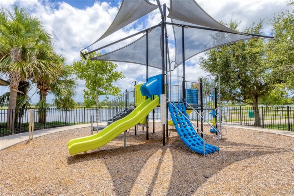 Active With Contract: $899,900 (6 beds, 4 baths, 3832 Square Feet)