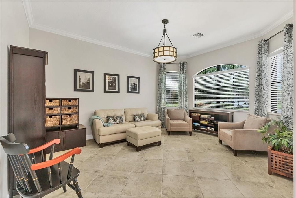 Active With Contract: $899,900 (6 beds, 4 baths, 3832 Square Feet)