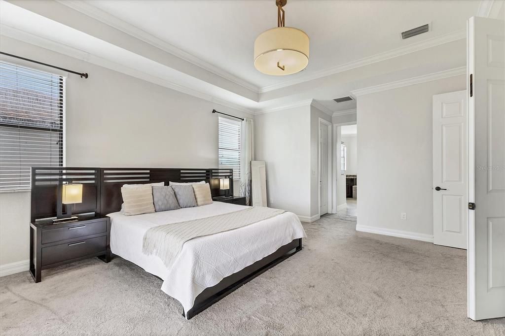 Active With Contract: $899,900 (6 beds, 4 baths, 3832 Square Feet)