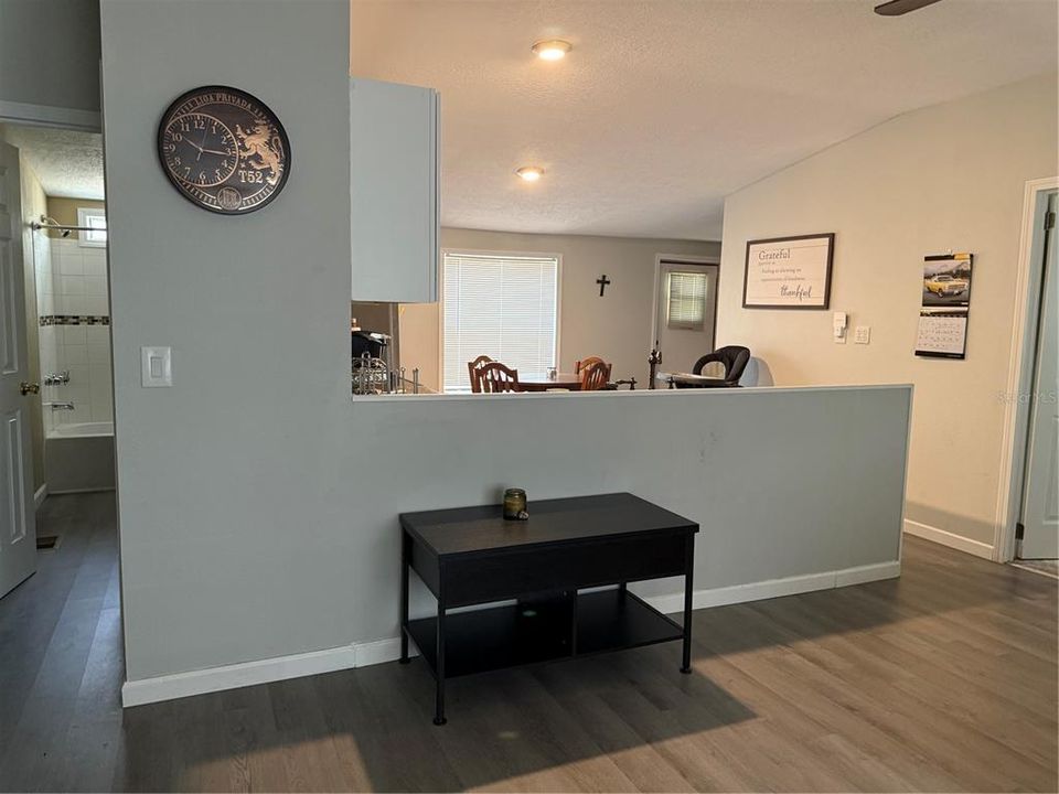 На продажу: $180,000 (3 спален, 2 ванн, 1080 Квадратных фут)