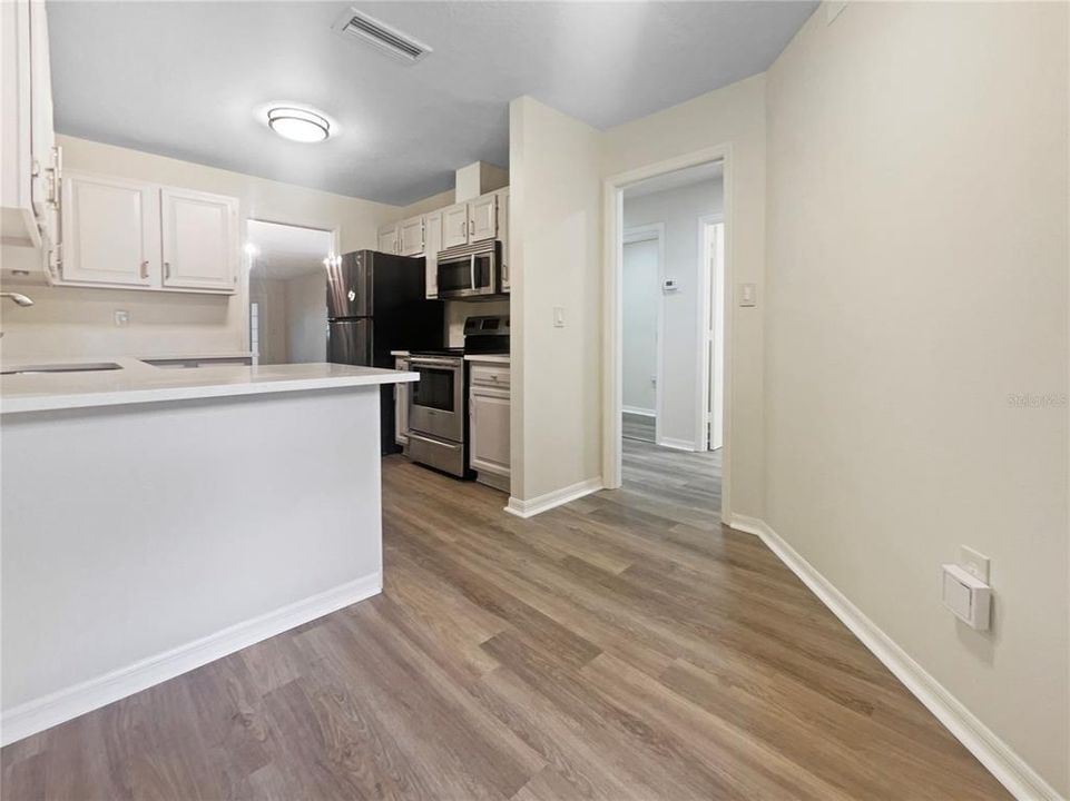 Active With Contract: $253,000 (2 beds, 2 baths, 1505 Square Feet)