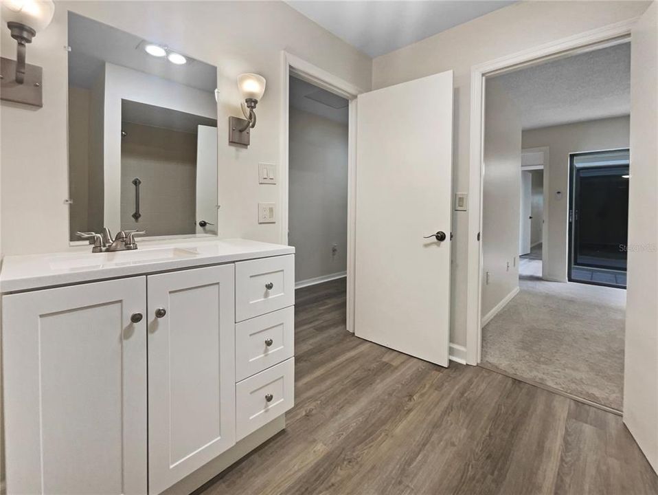 Active With Contract: $253,000 (2 beds, 2 baths, 1505 Square Feet)