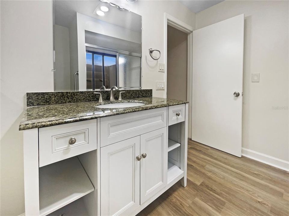 Active With Contract: $253,000 (2 beds, 2 baths, 1505 Square Feet)