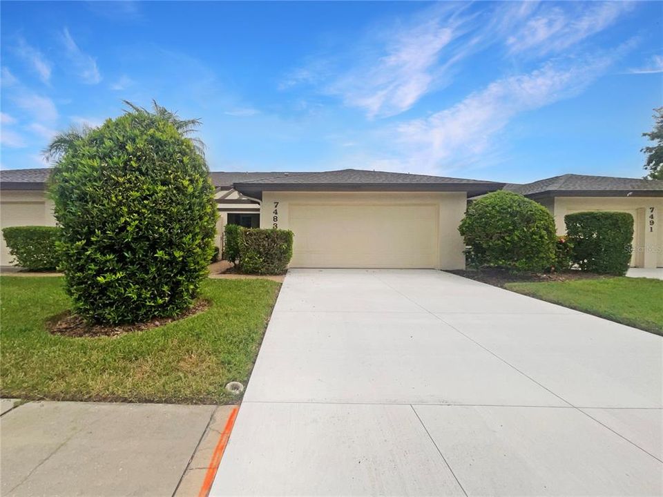 Active With Contract: $253,000 (2 beds, 2 baths, 1505 Square Feet)