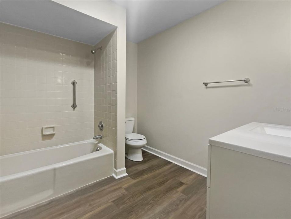 Active With Contract: $253,000 (2 beds, 2 baths, 1505 Square Feet)