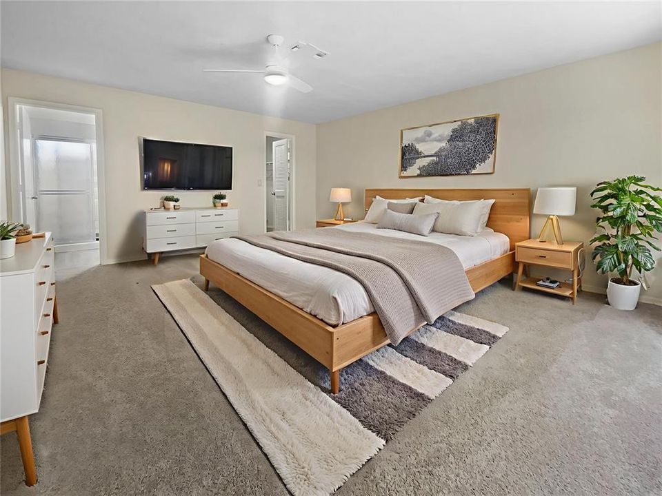 Active With Contract: $253,000 (2 beds, 2 baths, 1505 Square Feet)