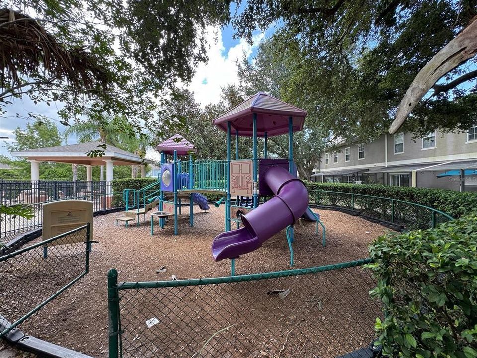 Active With Contract: $227,000 (4 beds, 2 baths, 1400 Square Feet)